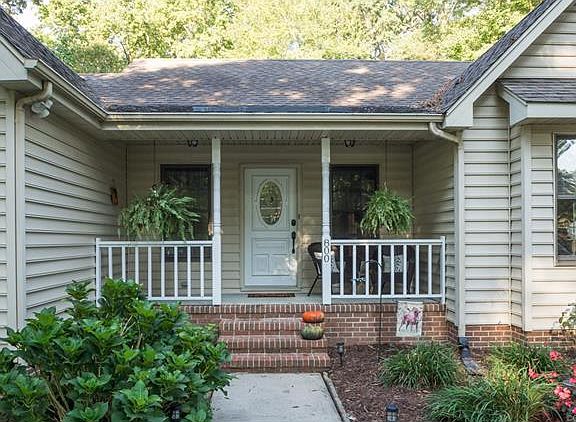 3rd image of 800 Westwood Ct