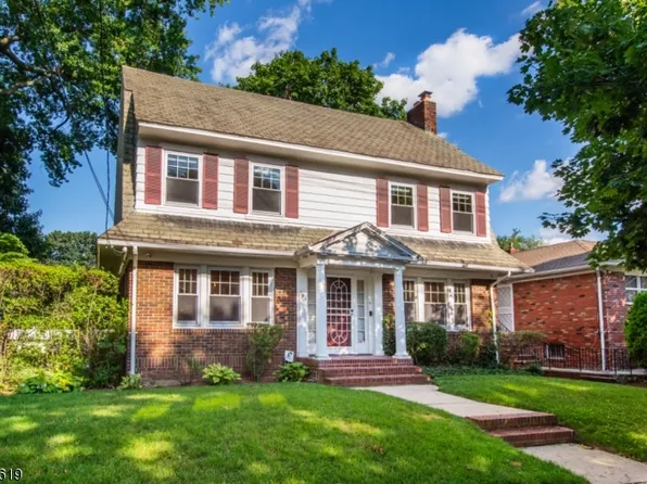 579 Parker St, Newark City, NJ 07104