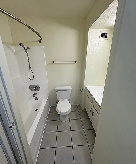 636 NHP LLC — Photo 18