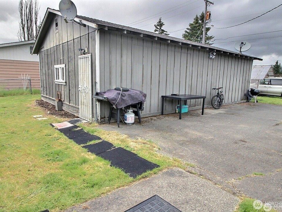 2nd image of 774 132nd St S