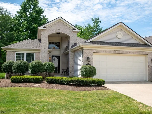 21351 Greenfield Pl, Strongsville, OH 44149