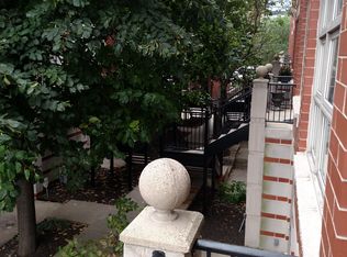855 W Erie St #9, Chicago, IL 60642