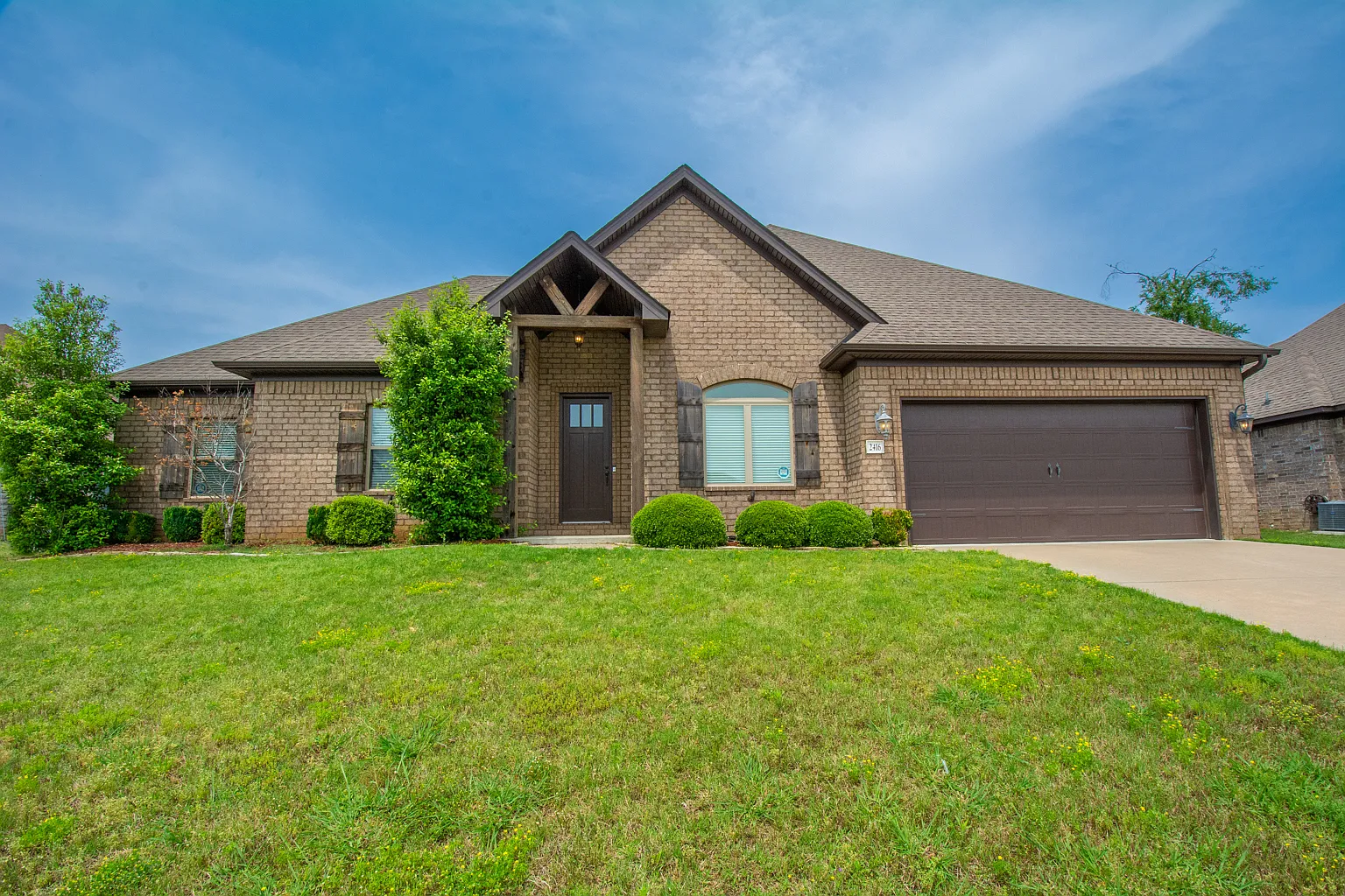 4 bed, 2.0 bath, 2300 sqft, $2,650 — Photo 1