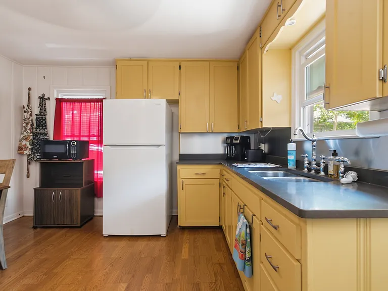 1806 Justin Ln #A — Photo 16