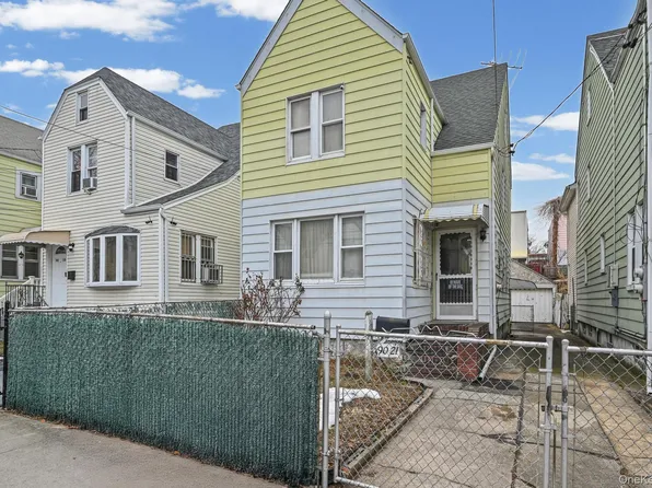 90-21 184th Place, Hollis, NY 11423