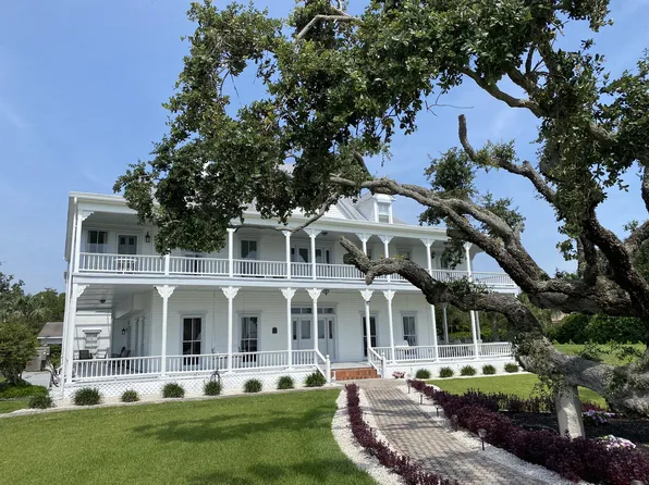 2601 N Indian River Dr, Fort Pierce, FL 34946