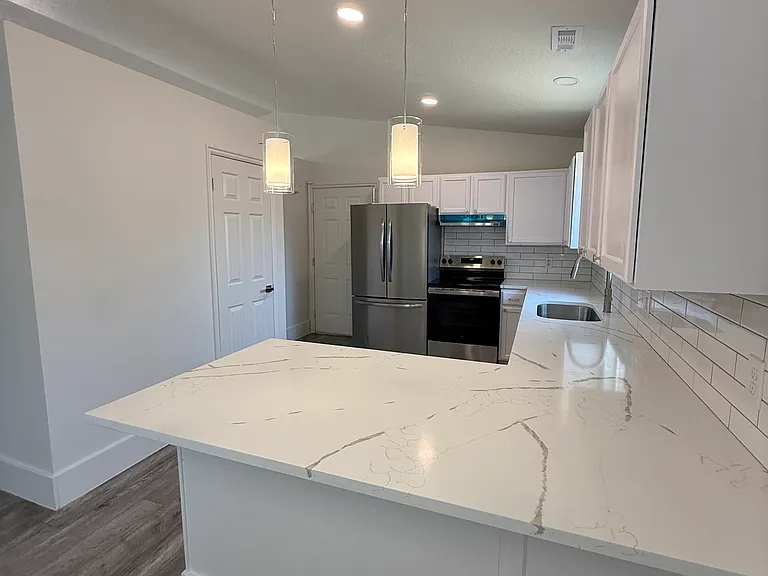 3087 S 9200 W — Photo 2