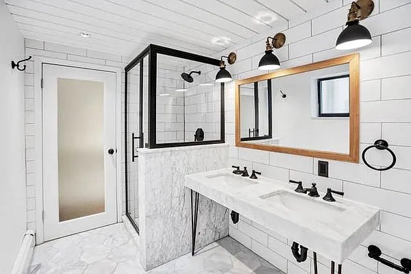 Rented by Argent Advisors LLC | media 16