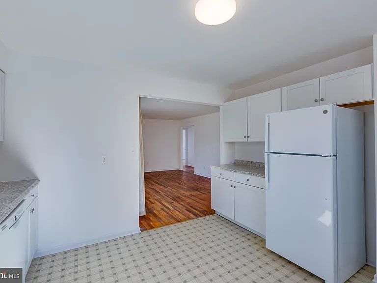 4297 Lunceford Ln — Photo 14