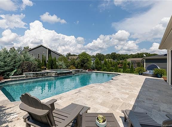 4th image of 1107 Arges River Dr