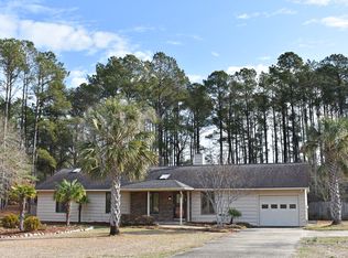 65 Wayne Dr, Arapahoe, NC 28510