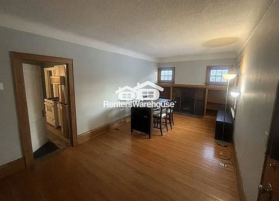 4th image of 3857 Pillsbury Ave #2