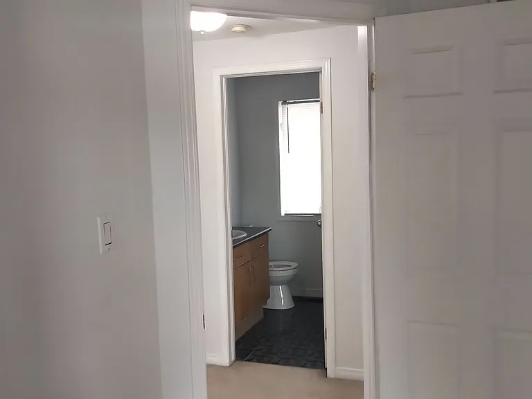 50 Hagan Ave — Photo 25