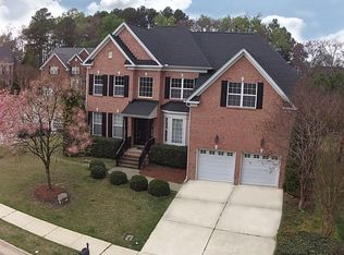208 Oak Harbor Ln, Cary, NC 27519