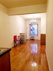 Rented by Domus Realty