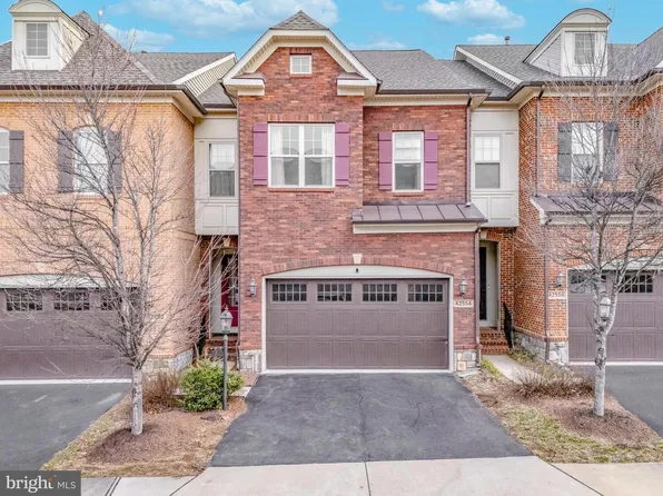 42554 Dreamweaver Dr, Ashburn, VA 20148