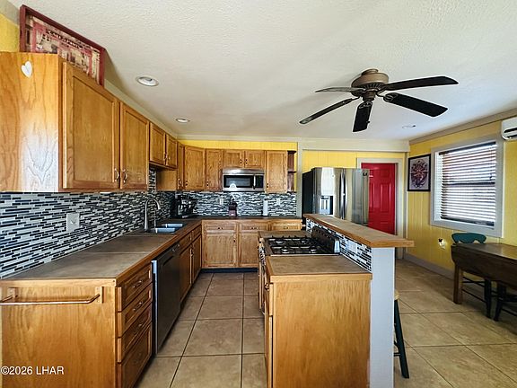 4th image of 72 Kenoyer Ln