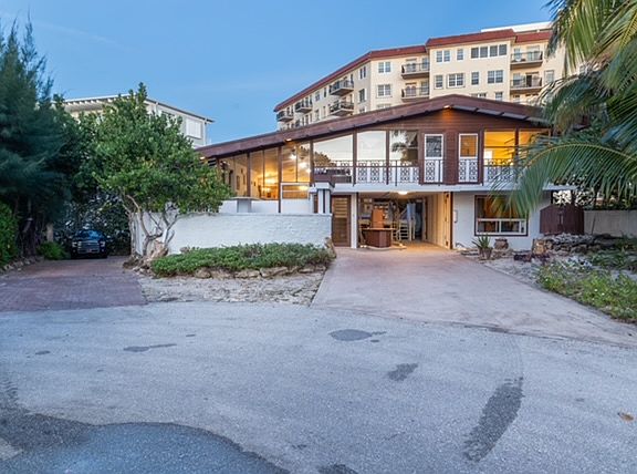 2nd image of 3494 S Ocean Blvd