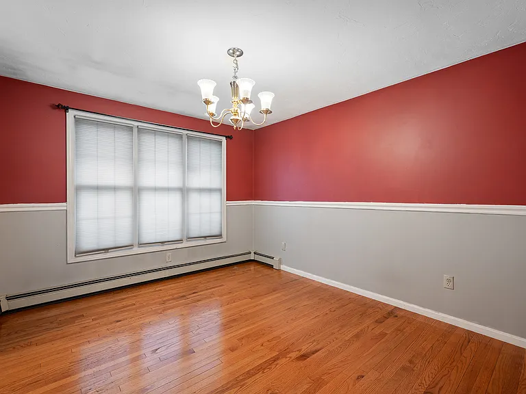 4 Nightingale Dr — Photo 11