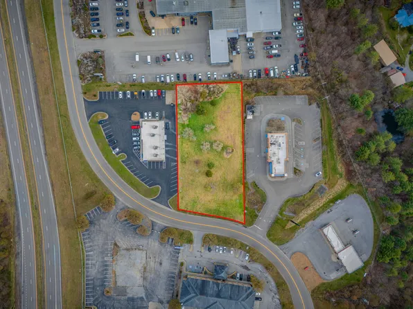 Woodland Dr SW, Wise, VA 24293