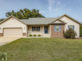 22884 Revelation Rd, Waynesville, MO 65583