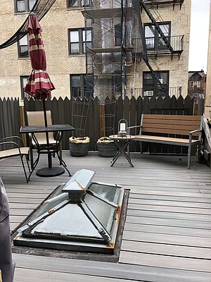 Rented by Compass | media 31