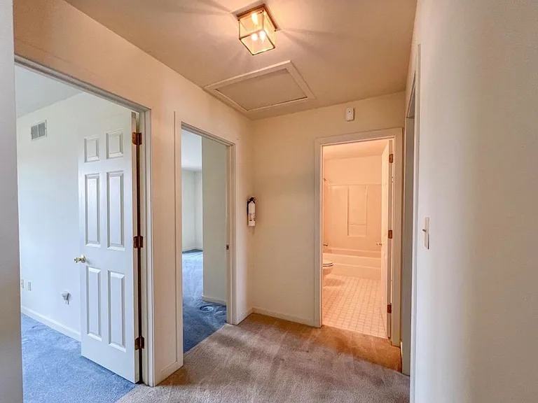 370 Chickory Way #1 — Photo 10