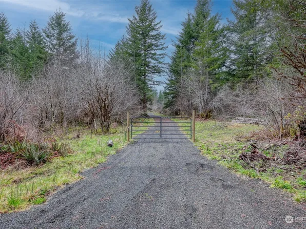190 W Elk Hill Road, Elma, WA 98541