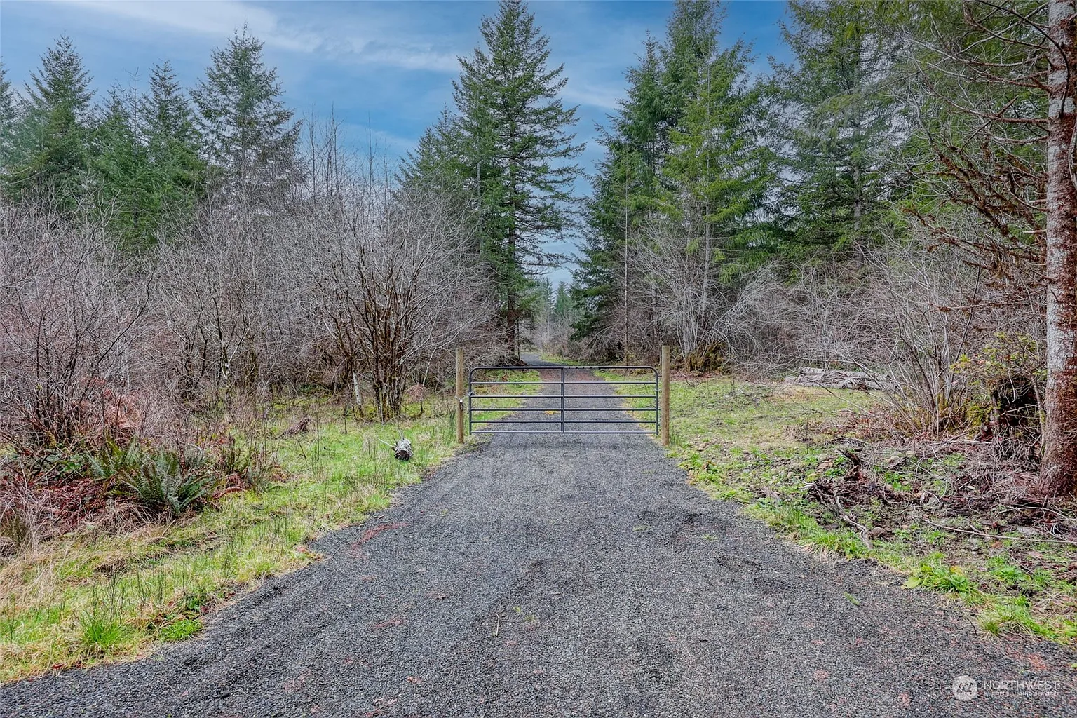190 W Elk Hill Road photo 1