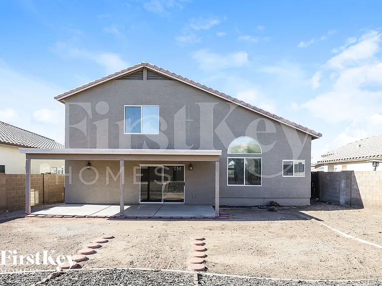 11009 W Frier Dr — Photo 18