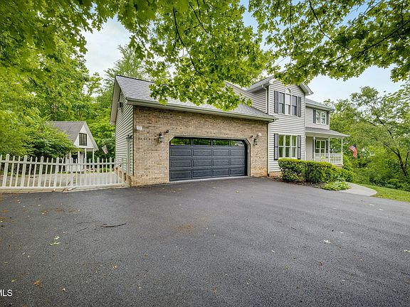 4th image of 3605 Rockwood Pl