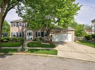 1356 River Oak Dr, Naperville, IL 60565