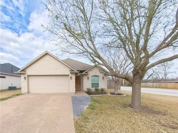 341 Robelmont Dr, College Station, TX 77845
