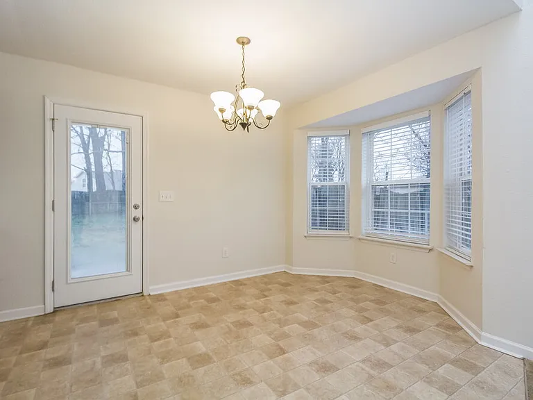 608 Birchbrook Ct — Photo 5