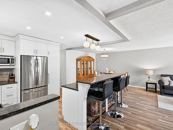 5th image of 503 Stone Church Rd W