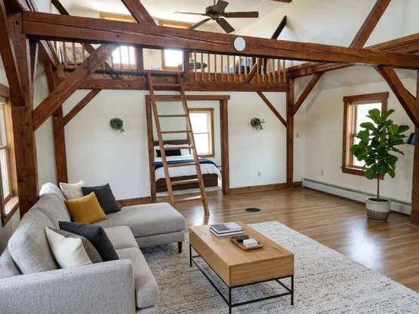 36 King Square, Whitefield, NH 03598