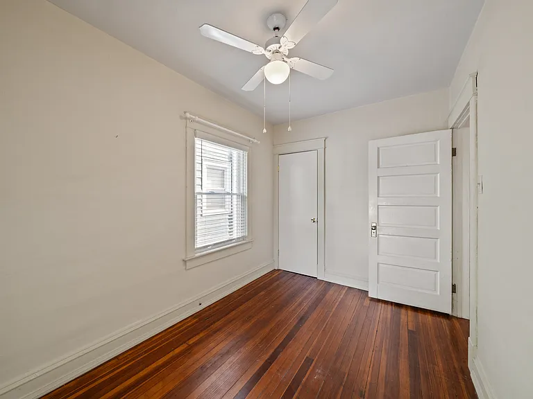 4016 Clark Ave — Photo 12
