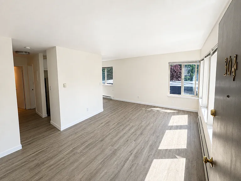 316 Bellevue Ave E #204 — Photo 2