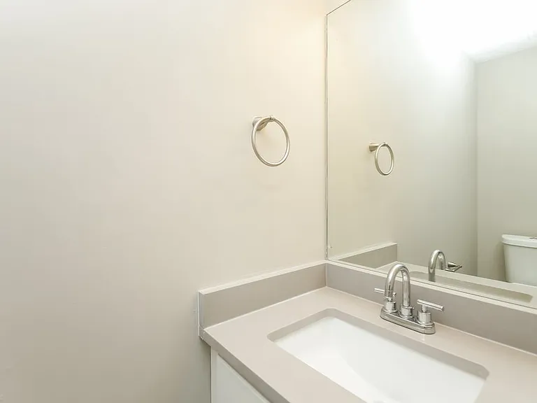 8202 Camp Hill Ct — Photo 15