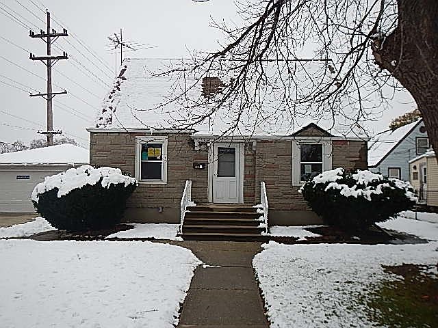 1st image of 2400 Silver Creek Dr