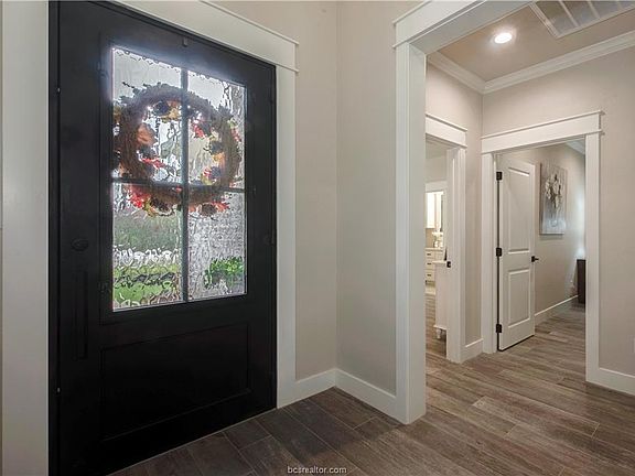 3rd image of 3742 Maricopa Ln