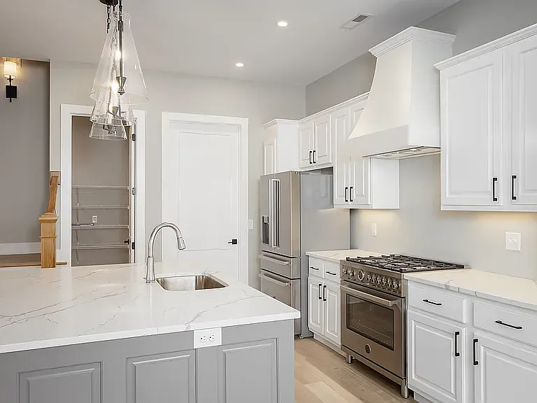 3 bed, 1822 sqft, $2,600 — Photo 3