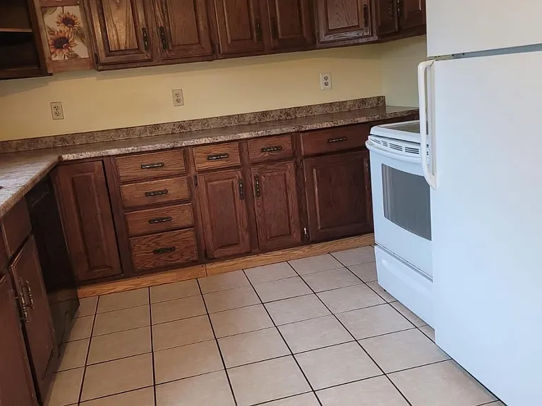 127 Burbank St #2 — Photo 4
