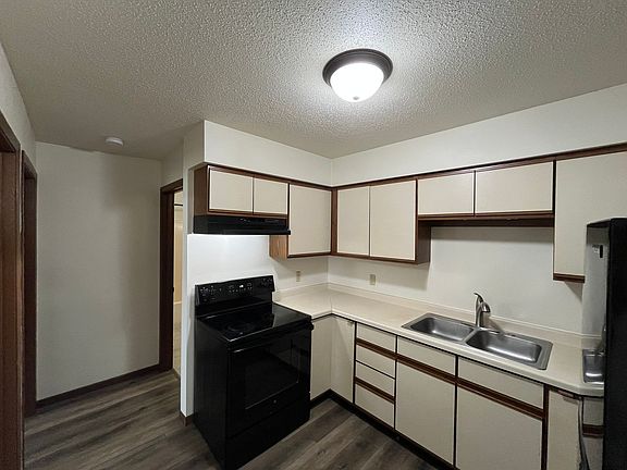 3rd image of 714-810 S State St #806-3
