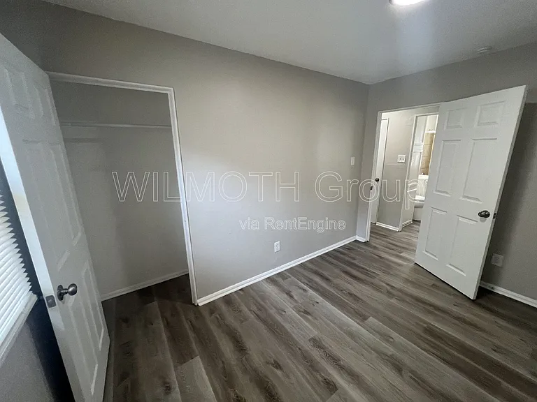 2920 N Lasalle St — Photo 11
