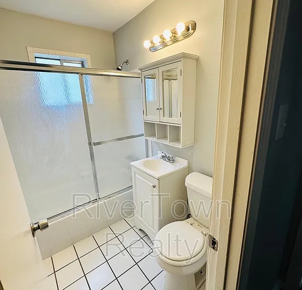 155 Clark Pl — Photo 8