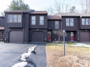 416 Greenhill Ct, Albany, NY 12203