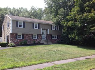 11 Clermore Rd, Billerica, MA 01821