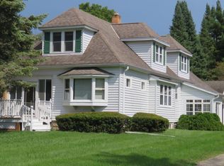 3220 S 116th St, Milwaukee, WI 53227