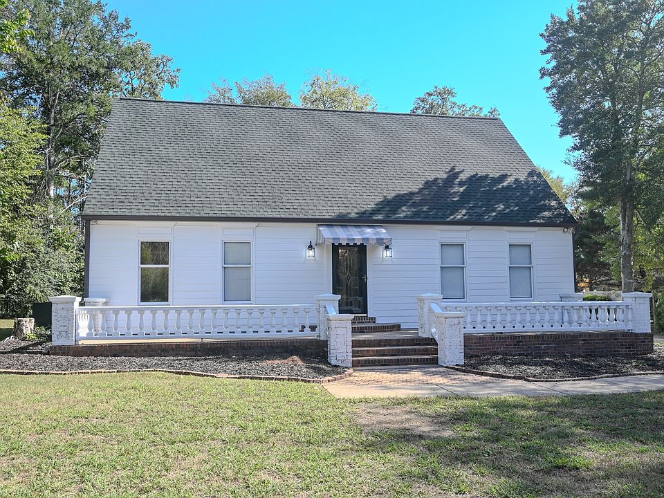 1st image of 2866B N Thompson Ln